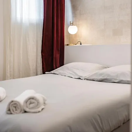 Centre - 10mn Palais - Plages - Croisette - At *